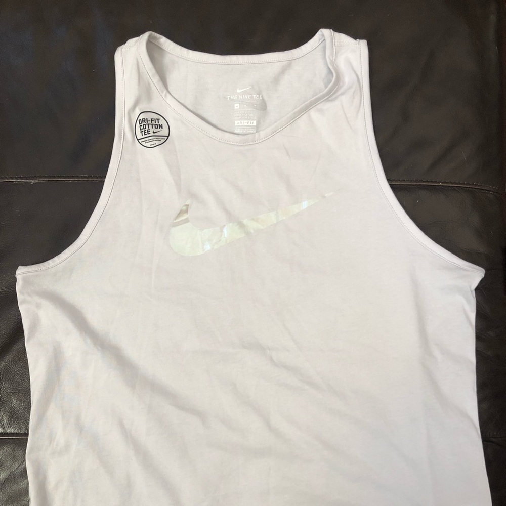 Nike women’s dri-fit technology shirt